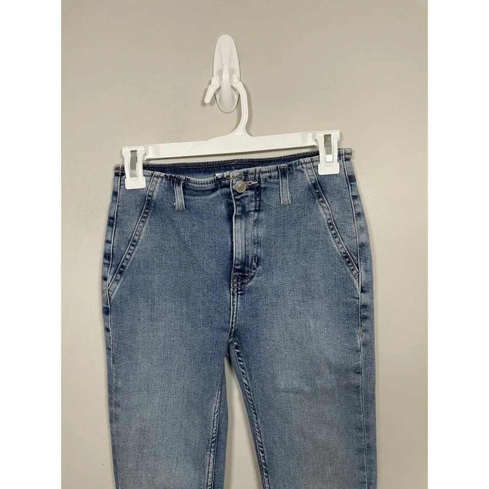 We The Free Level Up‎ Slit Slim Flare Jeans Size 25 Raw Hem Light Wash